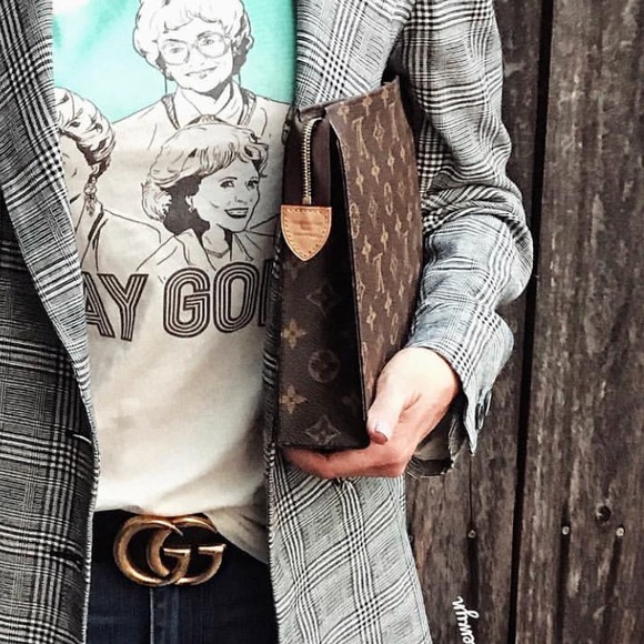 louis vuitton toiletry pouch 26 as a clutch